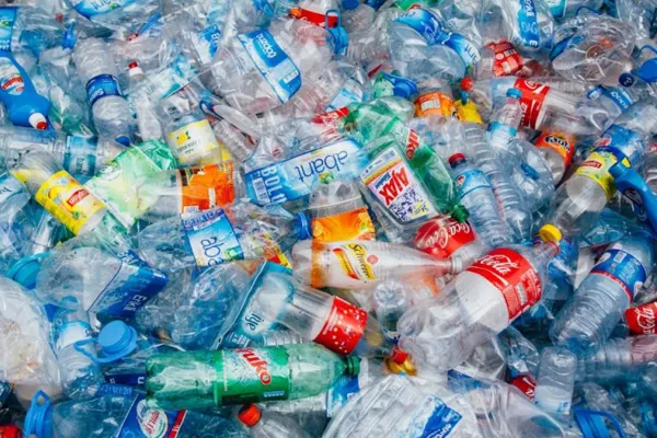 The Government approves the project to strengthen the management of plastic waste